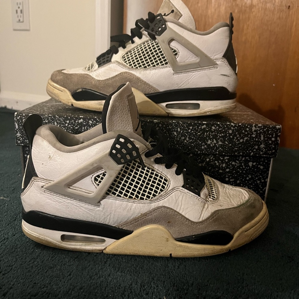 Men's White and Black Sneakers